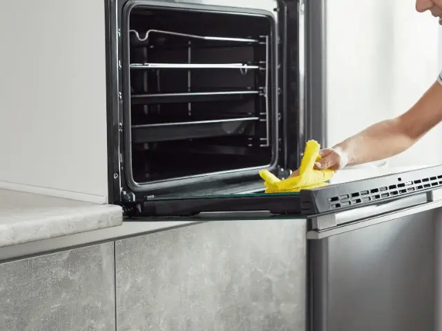 oven cleaner flackwell heath